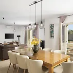 Matea Mit Privatem Pool By Interhome Feriehus