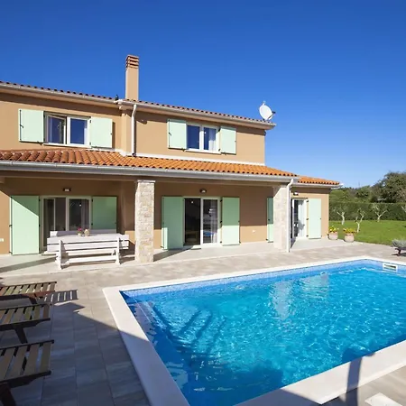Feriehus Matea Mit Privatem Pool By Interhome Marčana