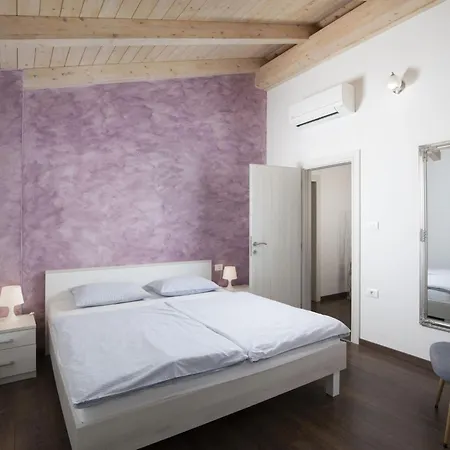 Feriehus Matea Mit Privatem Pool By Interhome Marčana