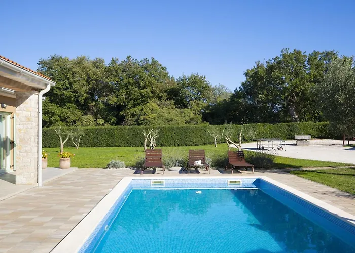 Holiday home Matea Mit Privatem Pool By Interhome