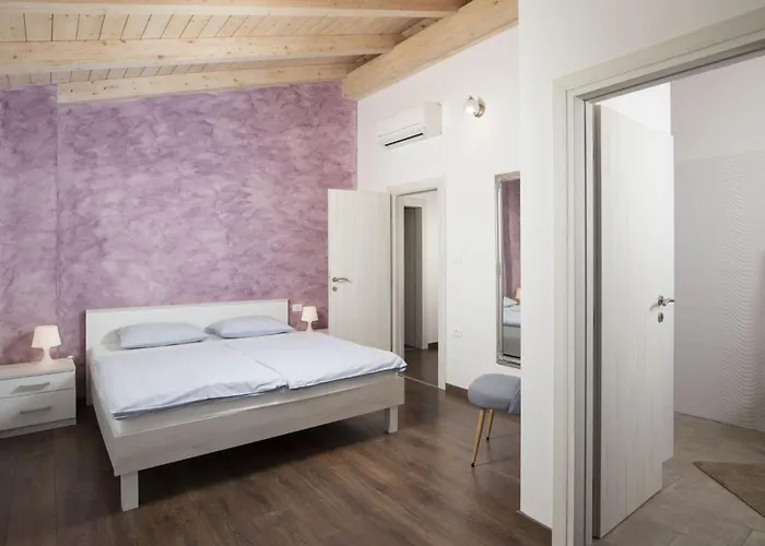 Matea Mit Privatem Pool By Interhome Holiday home *