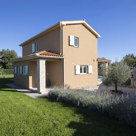 Matea Mit Privatem Pool By Interhome *