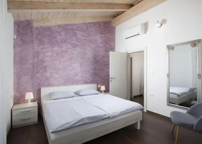 Vikendica Matea Mit Privatem Pool By Interhome Marcana